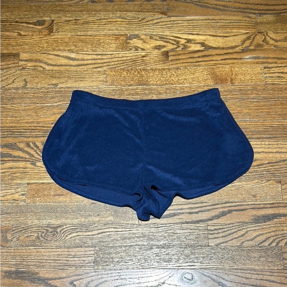 Pants - Women's Navy High Side Shorts